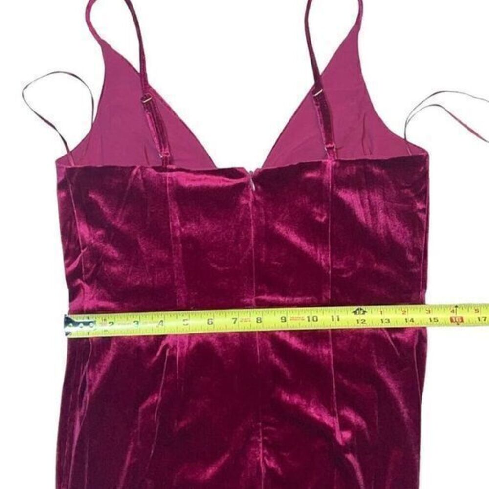 Yumi Kim Revolve Felicity Dress v-neck with a tulip skirt Red Wine Velvet Medium - Picture 9 of 11